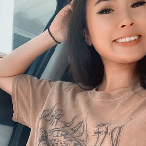 Meet your Posher, Elsy